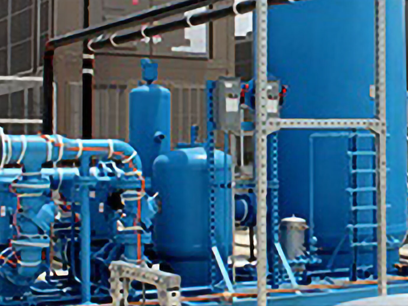 Chiller equipments installed in an outdoor space