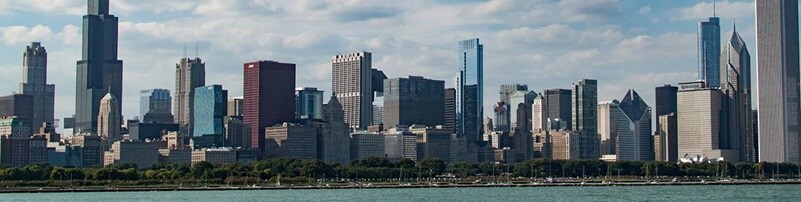 Panoramic shot of the Chicago cityscape and bay area