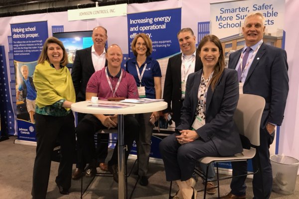 Various Johnson Controls executives and K-12 experts seated at the NSBA Annual Conference 2019